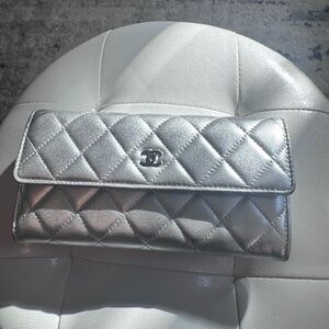 Silver Quilted Women's Clutch